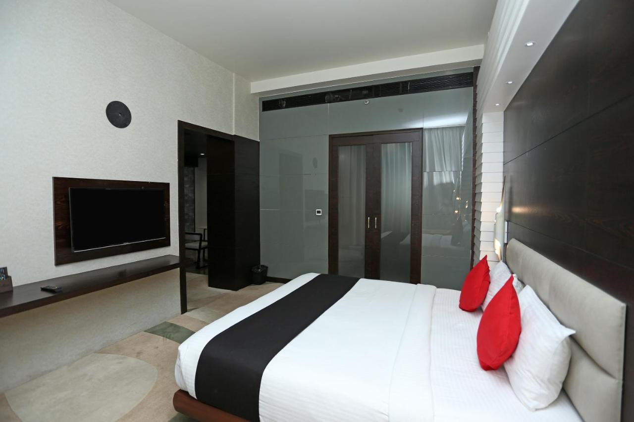 Golden Blossom Imperial Resorts Lucknow Extérieur photo
